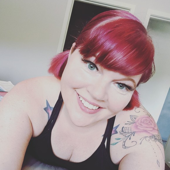 Meet your Posher, Posh - Picture 1 of 1